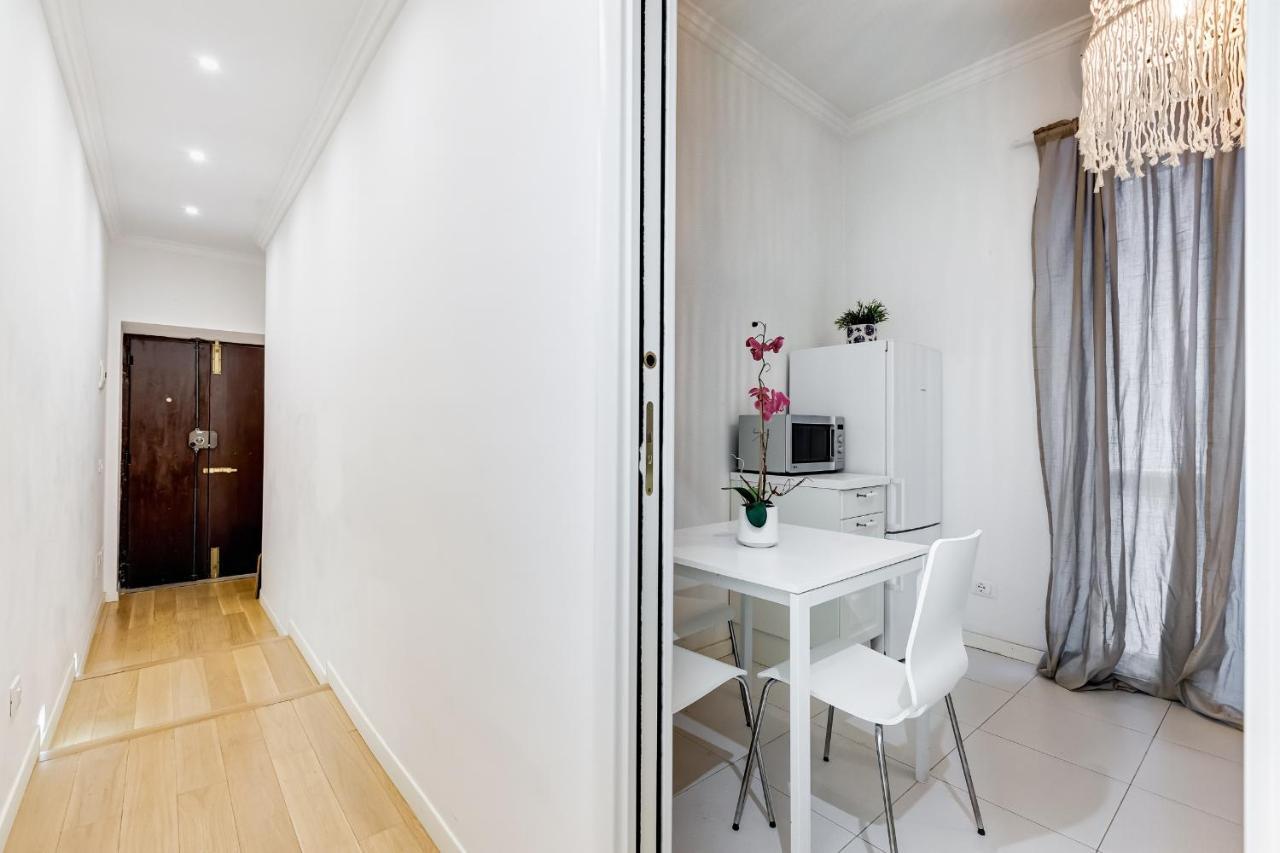 Trevi Fountain Modern Apartment 로마 외부 사진