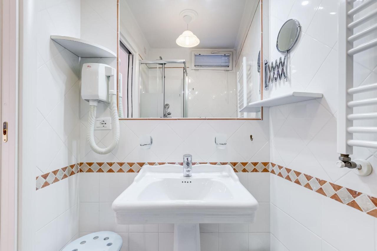 Trevi Fountain Modern Apartment 로마 외부 사진