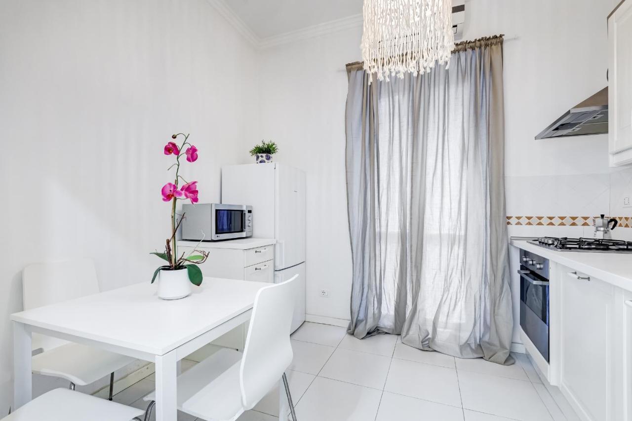 Trevi Fountain Modern Apartment 로마 외부 사진